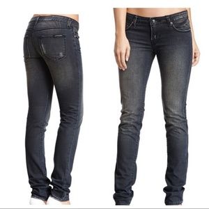 Stitch’s Fox jeans 26